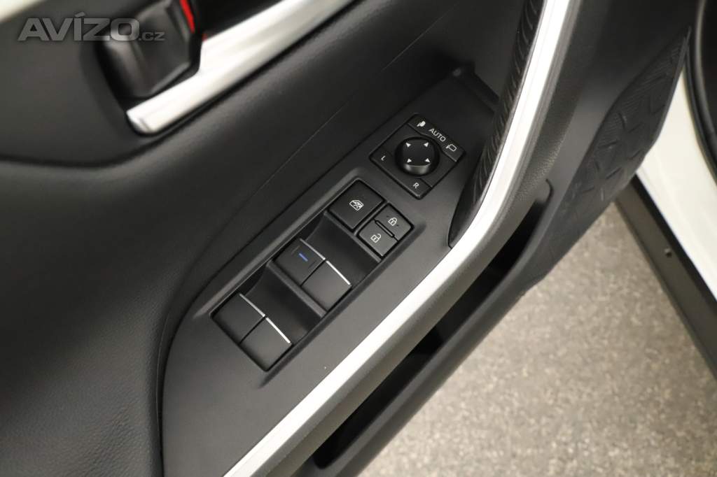Foto inzerátu Toyota RAV 4 2.5 Hybrid