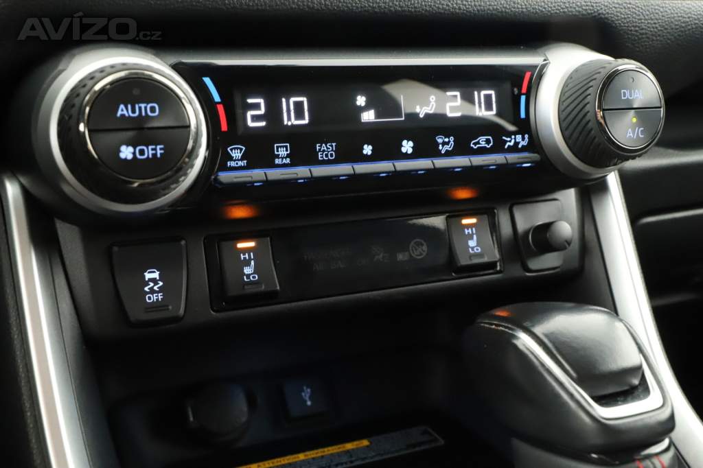 Foto inzerátu Toyota RAV 4 2.5 Plug-in