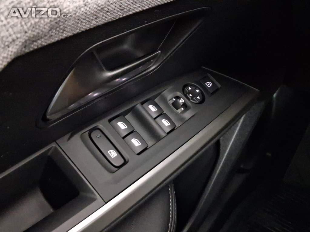 Foto inzerátu Peugeot 3008 1.2 MHEV