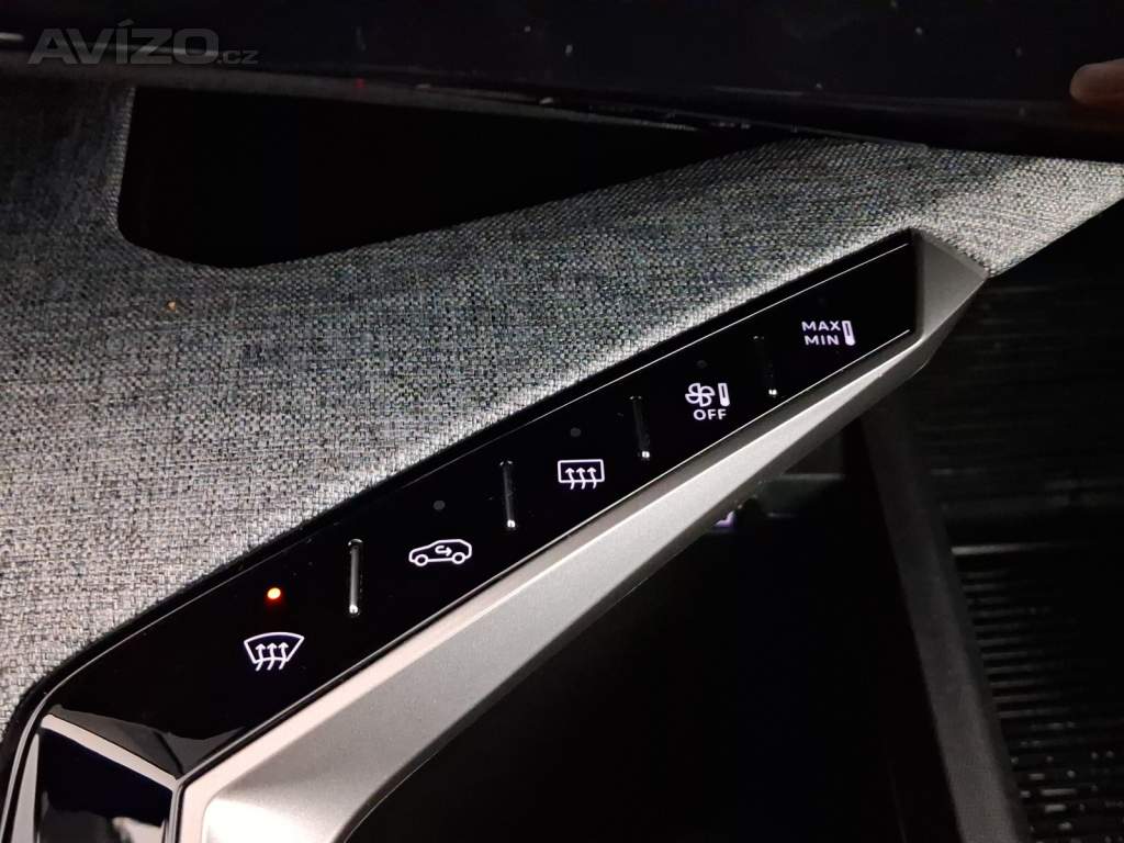 Foto inzerátu Peugeot 3008 1.2 MHEV