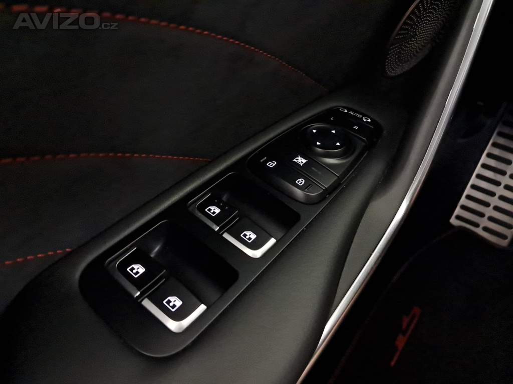 Foto inzerátu Kia Stinger 3.3 T-GDI