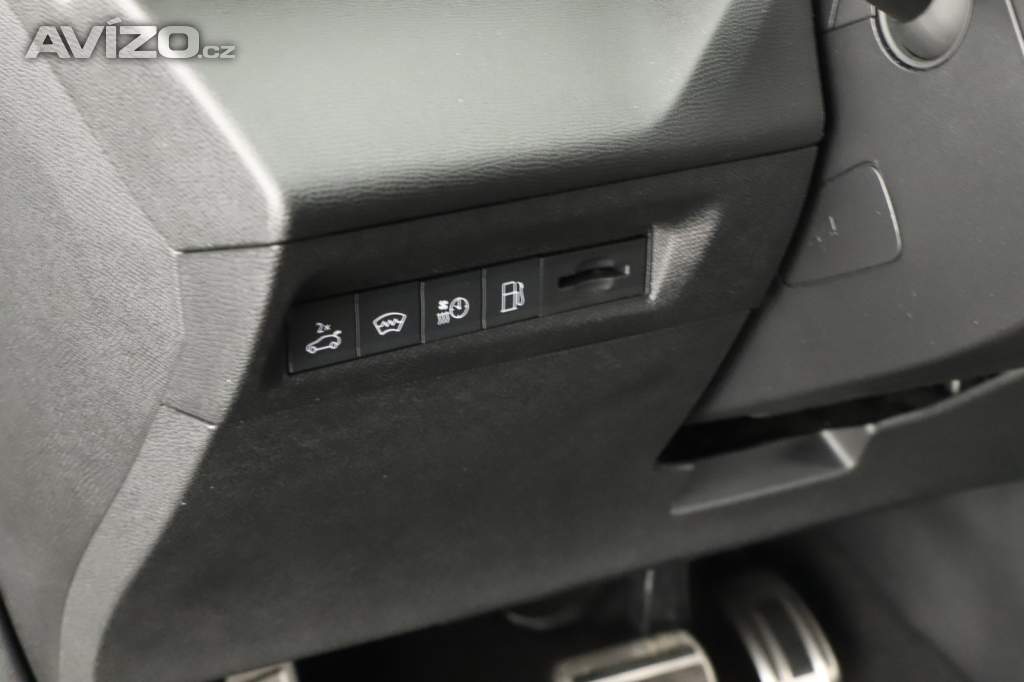 Foto inzerátu Peugeot 408 Hybrid 225