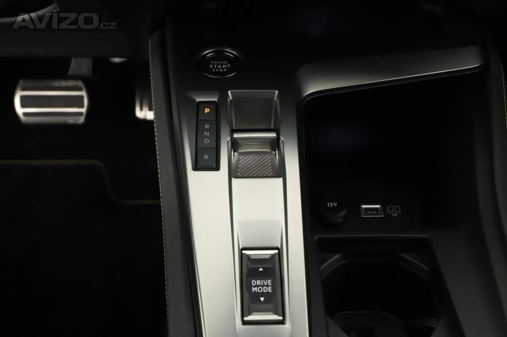 Foto inzerátu Peugeot 408 Hybrid 225
