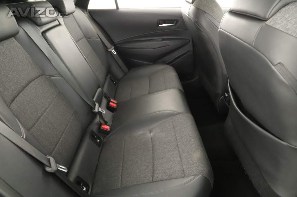 Foto inzerátu Toyota Corolla 2.0 Hybrid