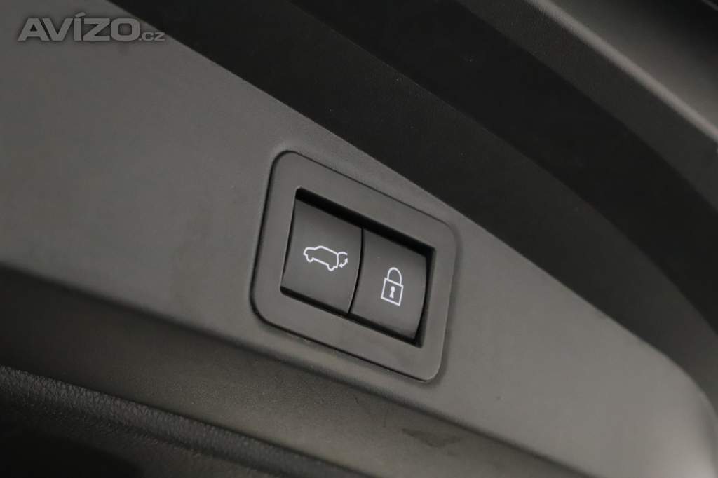Foto inzerátu Toyota Corolla 2.0 Hybrid