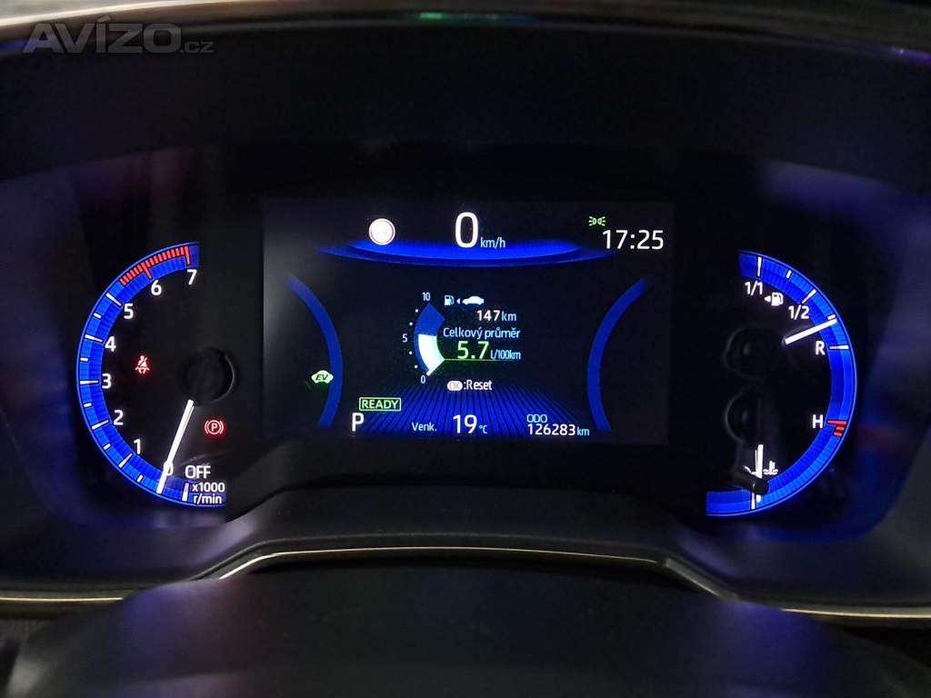 Foto inzerátu Toyota Corolla 1.8 Hybrid