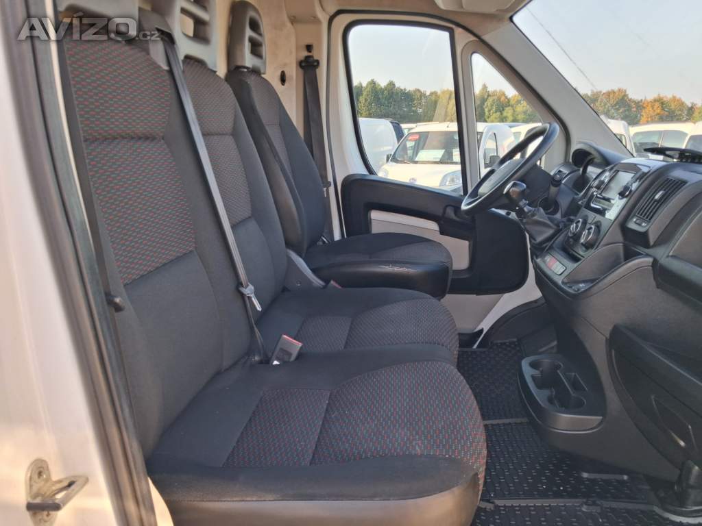 Foto inzerátu Citroen Jumper 2.2 BlueHDi