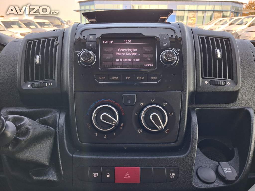 Foto inzerátu Citroen Jumper 2.2 BlueHDi