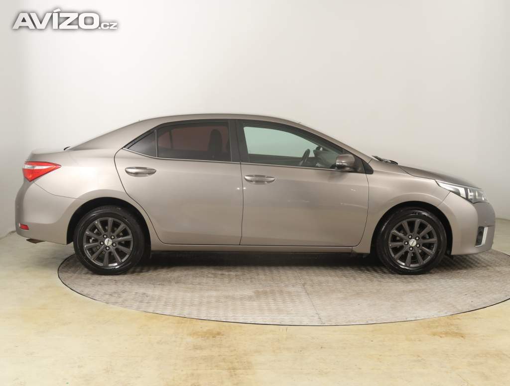 Foto inzerátu Toyota Corolla 1.6 Valvematic