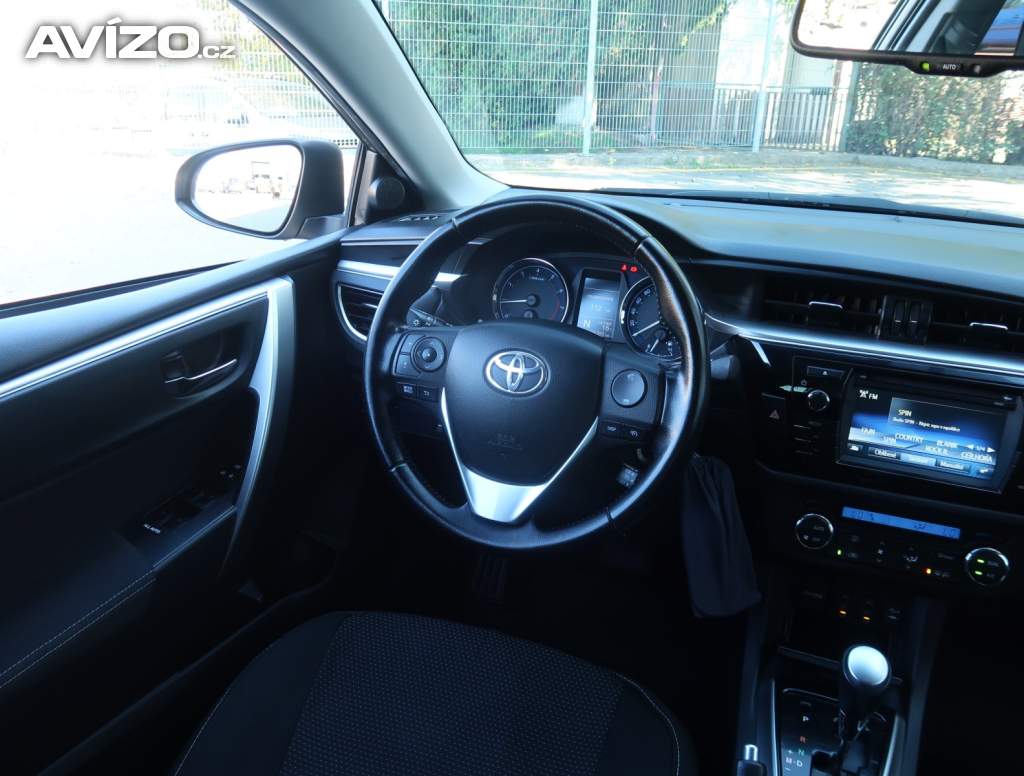 Foto inzerátu Toyota Corolla 1.6 Valvematic