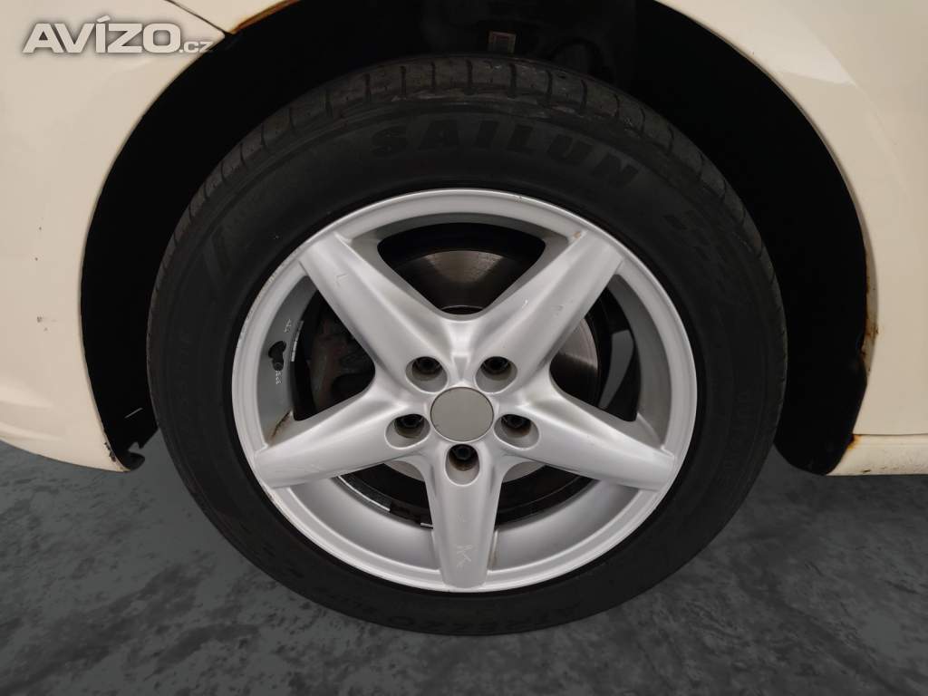 Foto inzerátu VW Touran 1.6 TDI