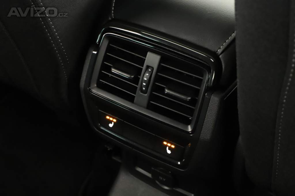 Foto inzerátu Skoda Karoq 2.0 TDI