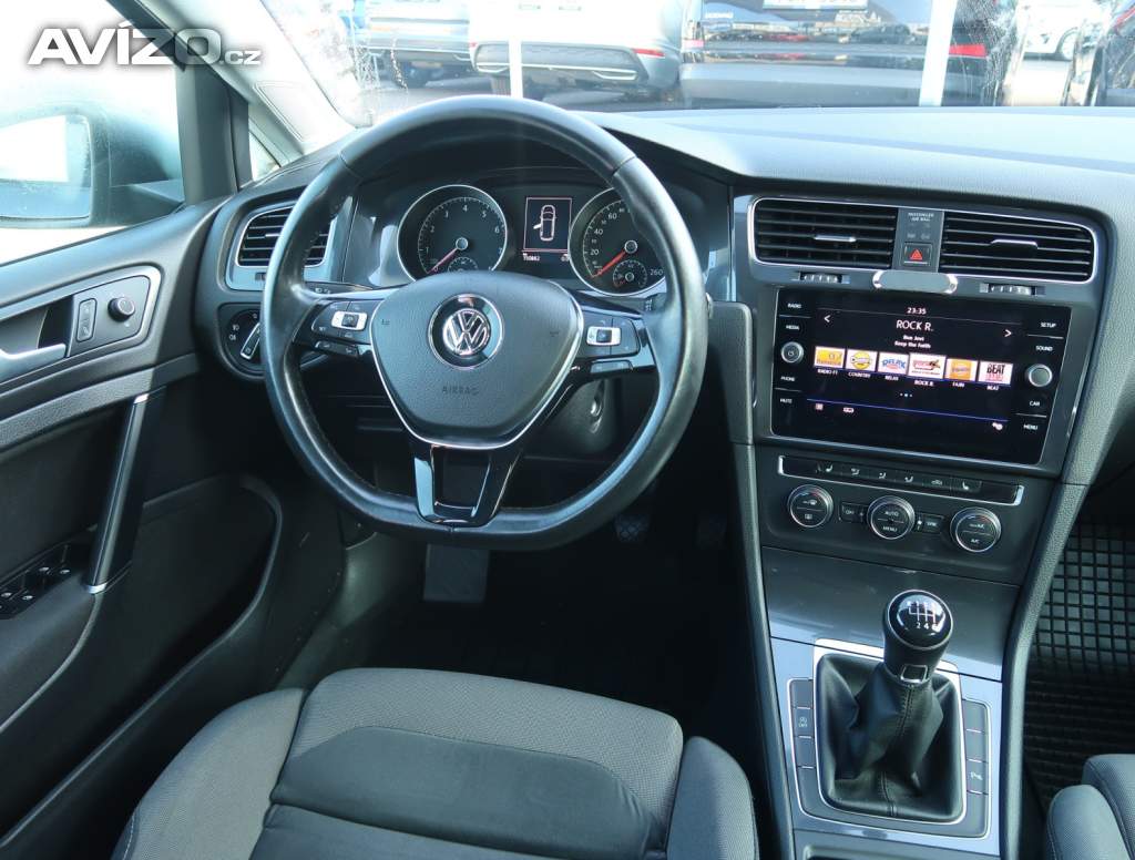 Foto inzerátu VW Golf 1.0 TSI