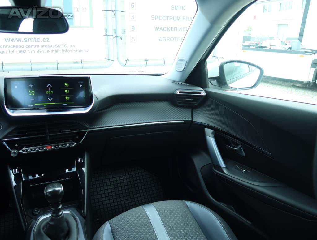 Foto inzerátu Peugeot 2008 1.2 PureTech