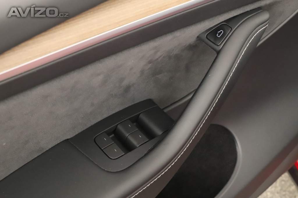 Foto inzerátu Tesla Model Y RWD LFP 60kWh