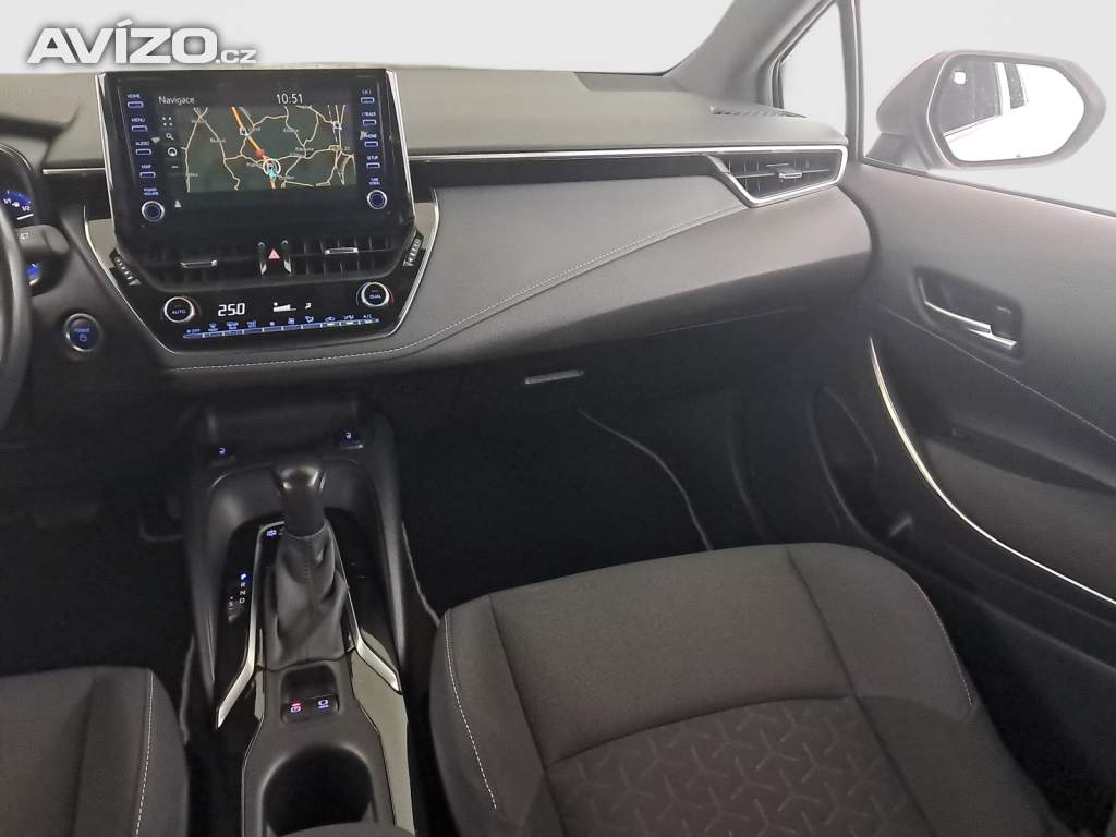 Foto inzerátu Toyota Corolla 2.0 Hybrid
