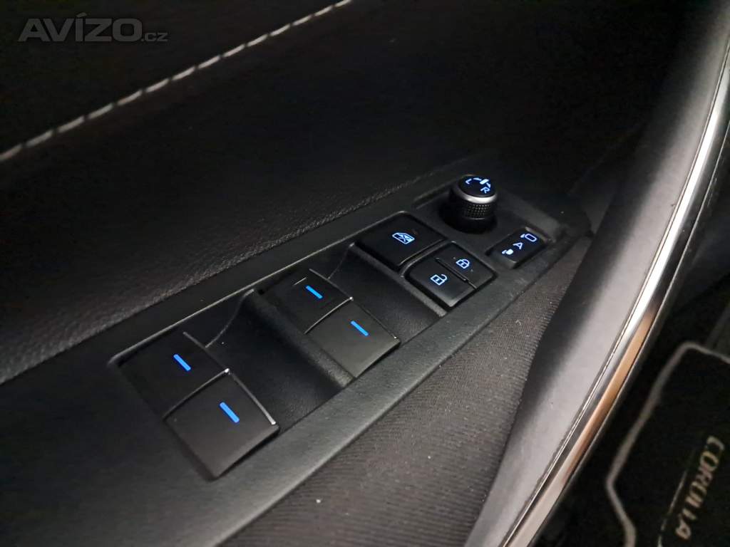 Foto inzerátu Toyota Corolla 2.0 Hybrid