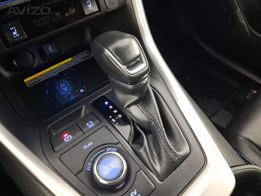 Foto inzerátu Toyota RAV 4 2.5 Hybrid