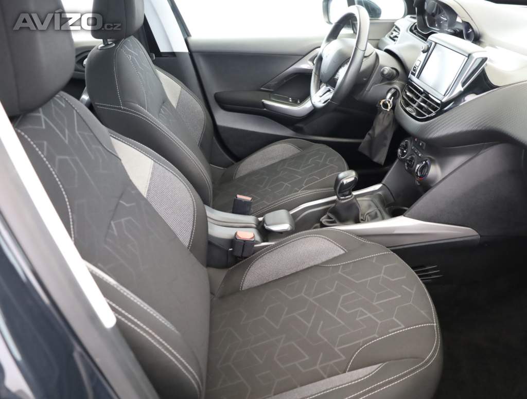 Foto inzerátu Peugeot 2008 1.2 PureTech