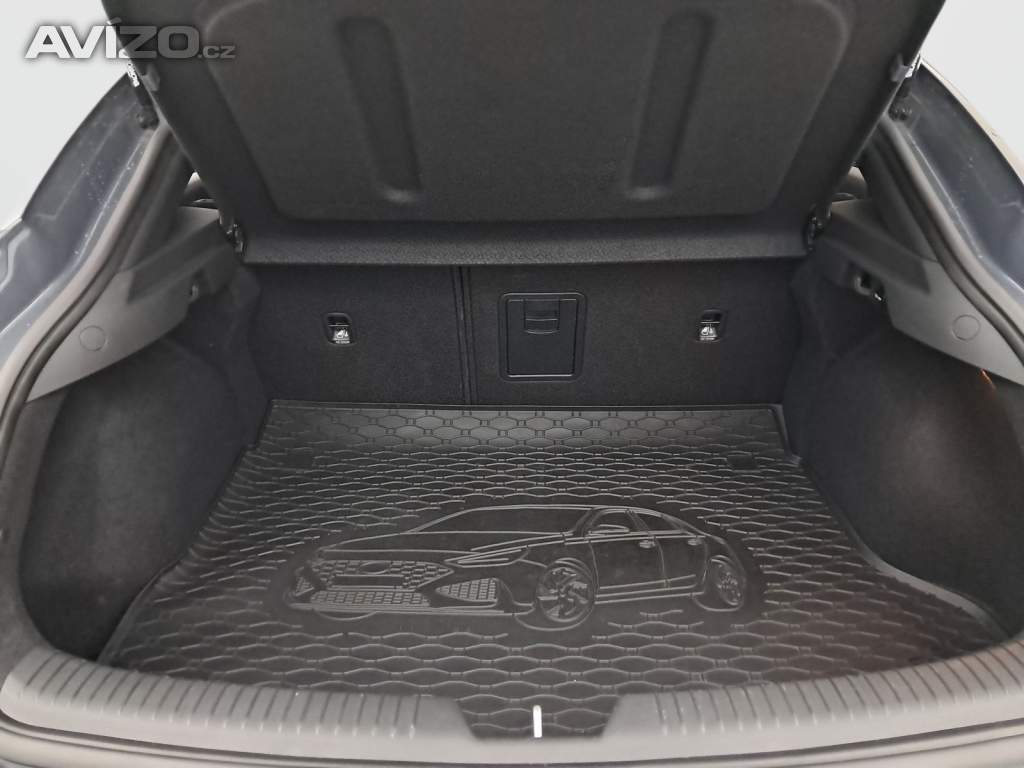 Foto inzerátu Hyundai i30 Fastback 1.5 T-GDI MHEV