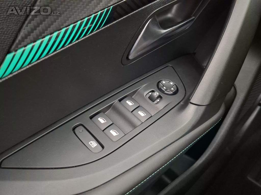 Foto inzerátu Peugeot 2008 1.2 PureTech