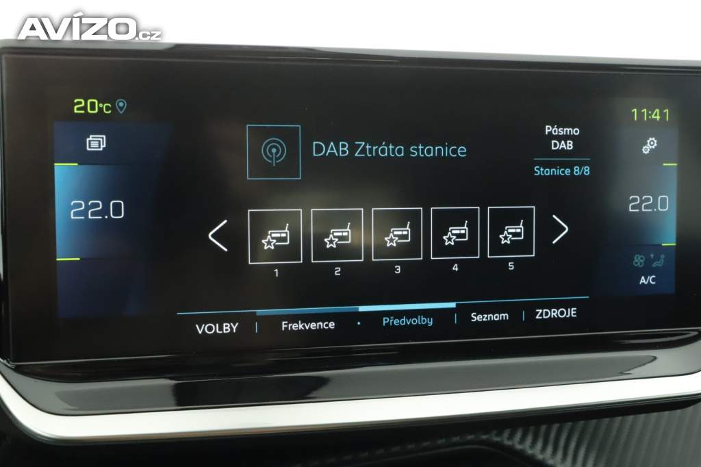 Foto inzerátu Peugeot e-2008 50 kWh