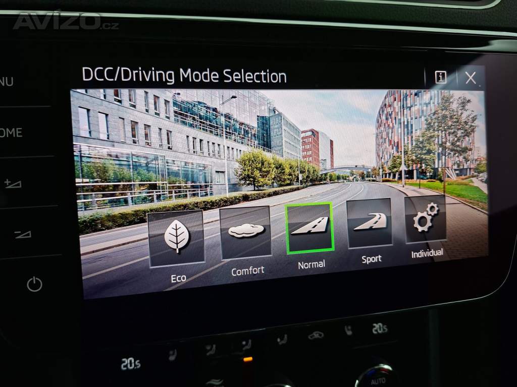 Foto inzerátu Skoda Superb 2.0 TSI