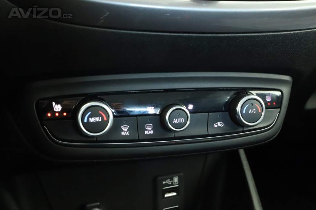 Foto inzerátu Opel Crossland 1.2 Turbo