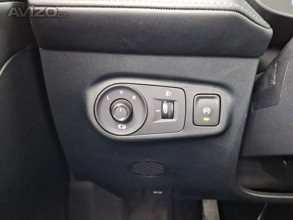 Foto inzerátu MG ZS SUV 1.5 i