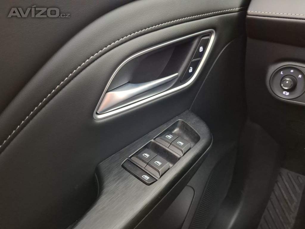Foto inzerátu MG ZS SUV 1.5 i