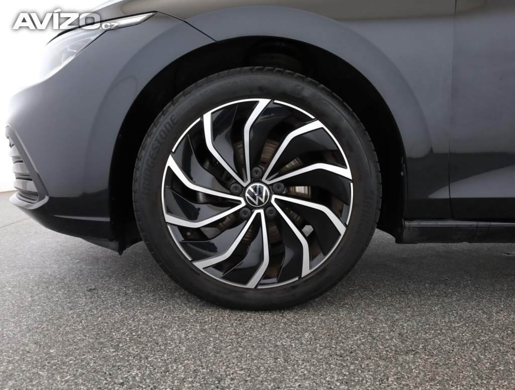 Foto inzerátu VW Golf 1.5 eTSI