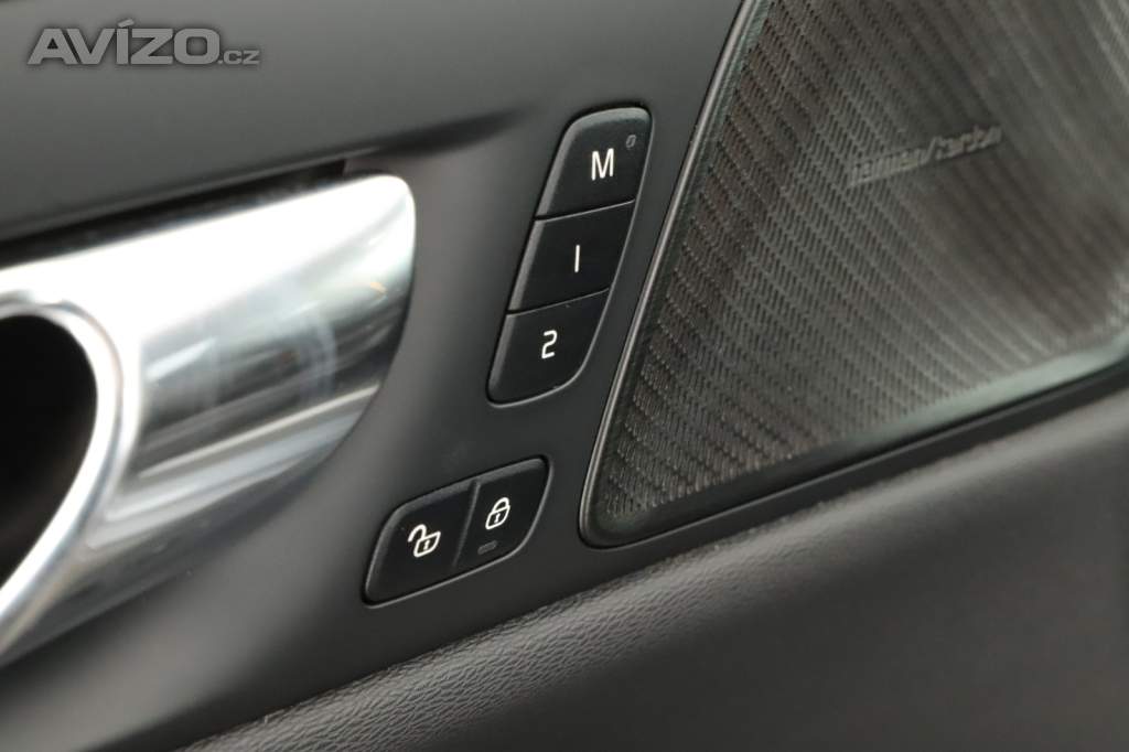 Foto inzerátu Volvo V60 T8 Polestar