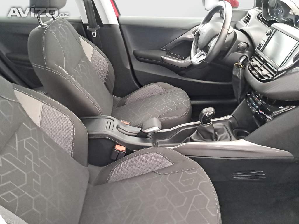 Foto inzerátu Peugeot 2008 1.2 PureTech