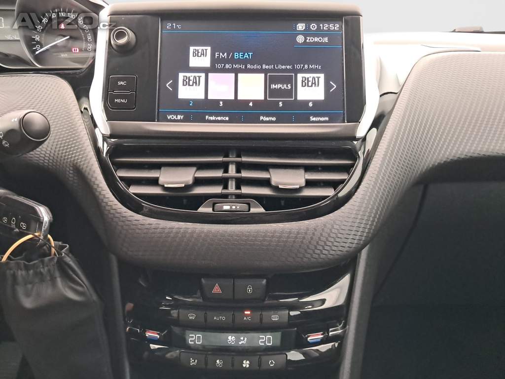 Foto inzerátu Peugeot 2008 1.2 PureTech