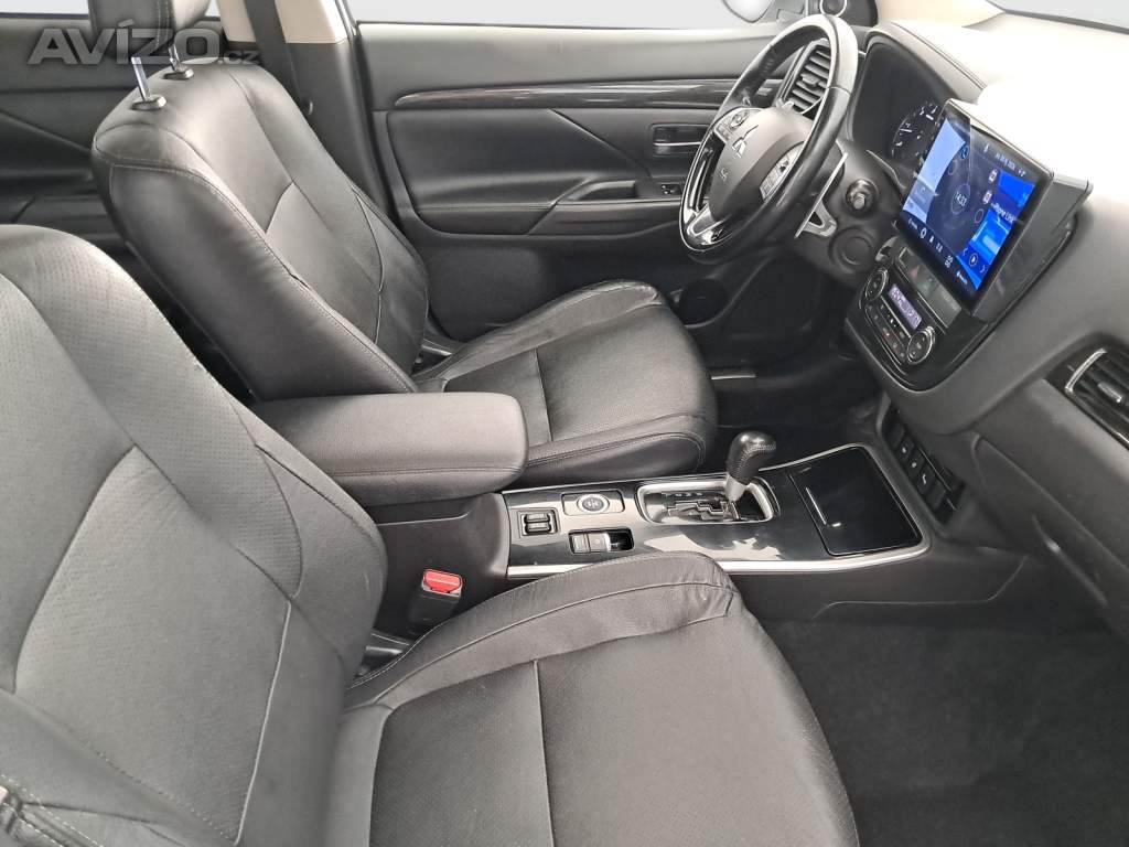 Foto inzerátu Mitsubishi Outlander 2.2 DI-D