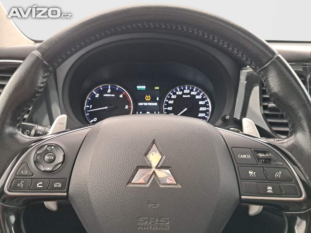 Foto inzerátu Mitsubishi Outlander 2.2 DI-D