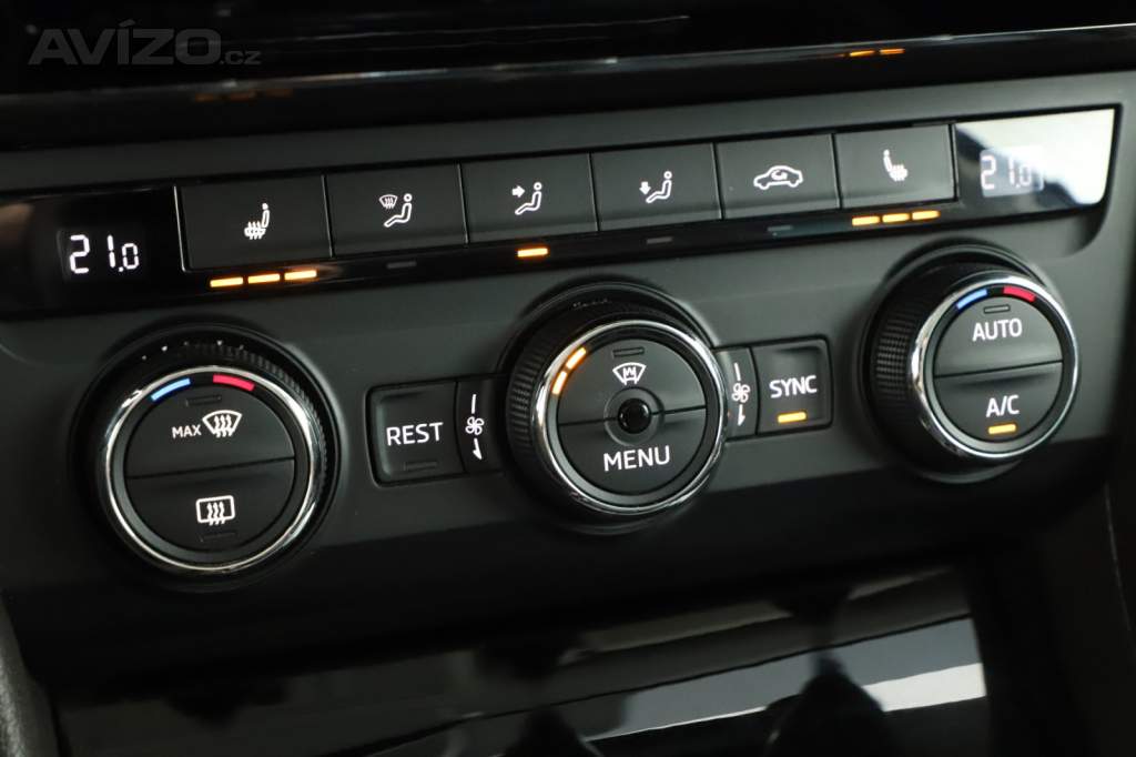 Foto inzerátu Skoda Superb 2.0 TDI