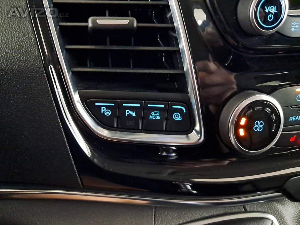 Foto inzerátu Ford Tourneo Custom 2.0 EcoBlue mHEV