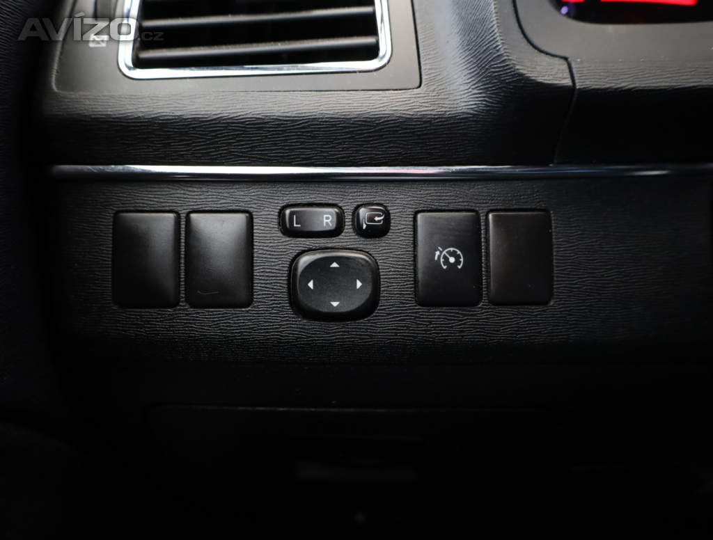 Foto inzerátu Toyota Avensis 2.2 D-4D