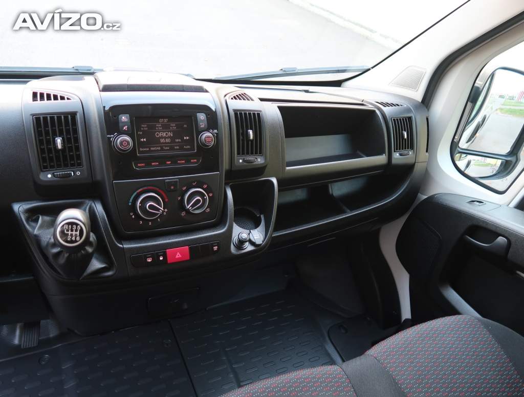 Foto inzerátu Peugeot Boxer 2.2 BlueHDi