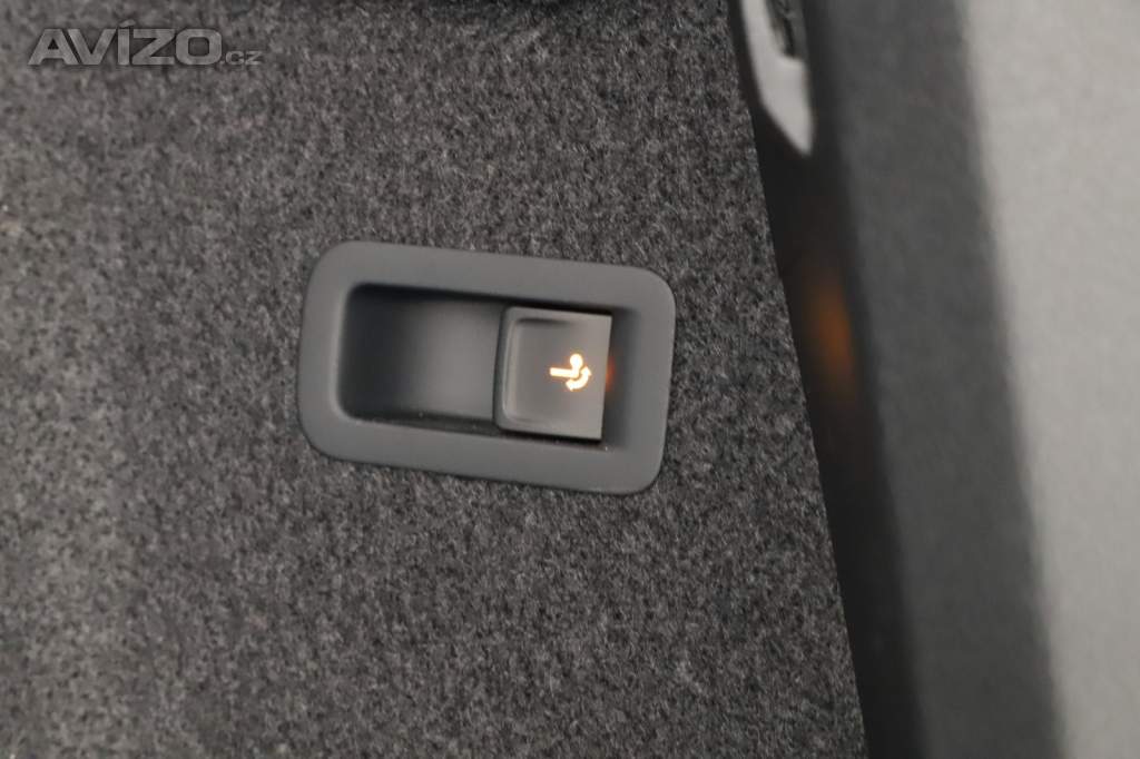 Foto inzerátu Skoda Karoq 2.0 TSI