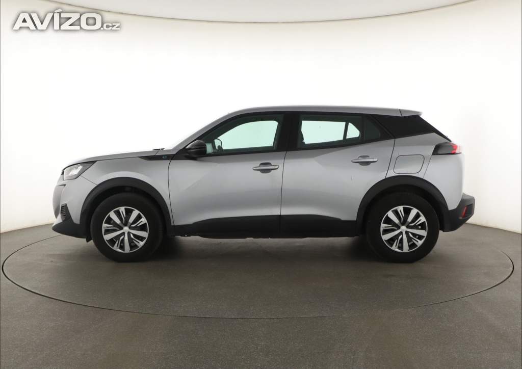 Foto inzerátu Peugeot e-2008 50 kWh