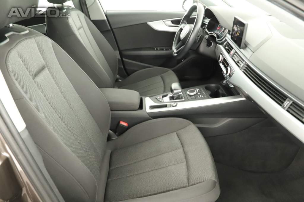 Foto inzerátu Audi A4 2.0 TDI