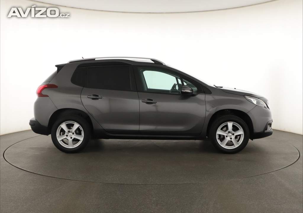Foto inzerátu Peugeot 2008 1.2 PureTech