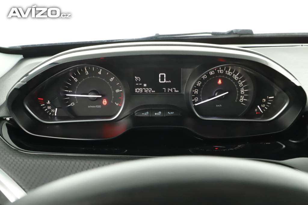 Foto inzerátu Peugeot 2008 1.2 PureTech