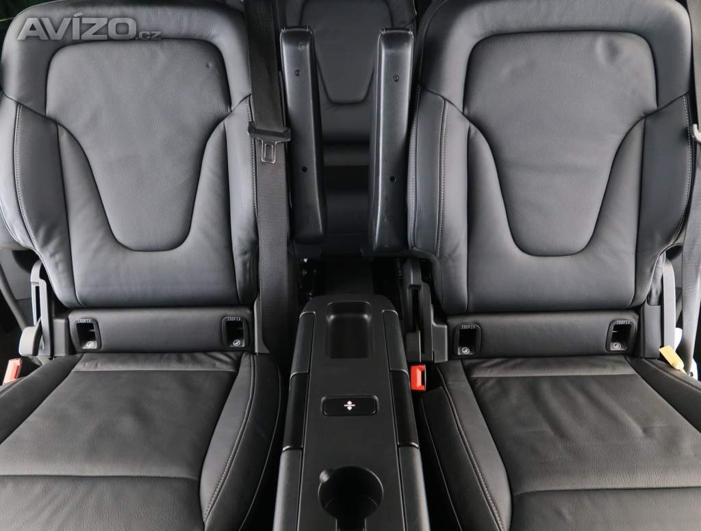 Foto inzerátu Mercedes V 250 d 4MATIC