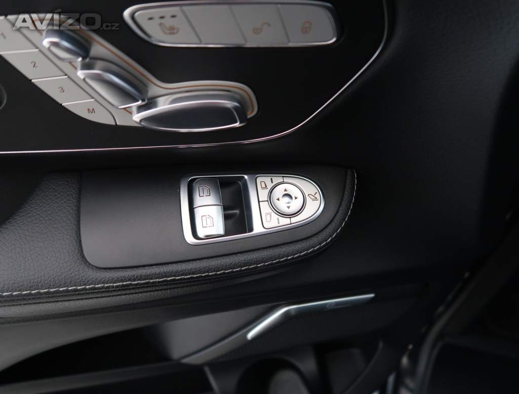 Foto inzerátu Mercedes V 250 d 4MATIC
