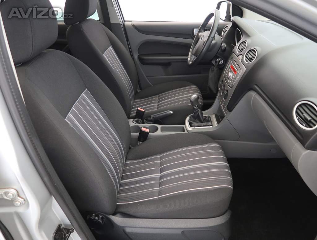 Foto inzerátu Ford Focus 1.6 16V