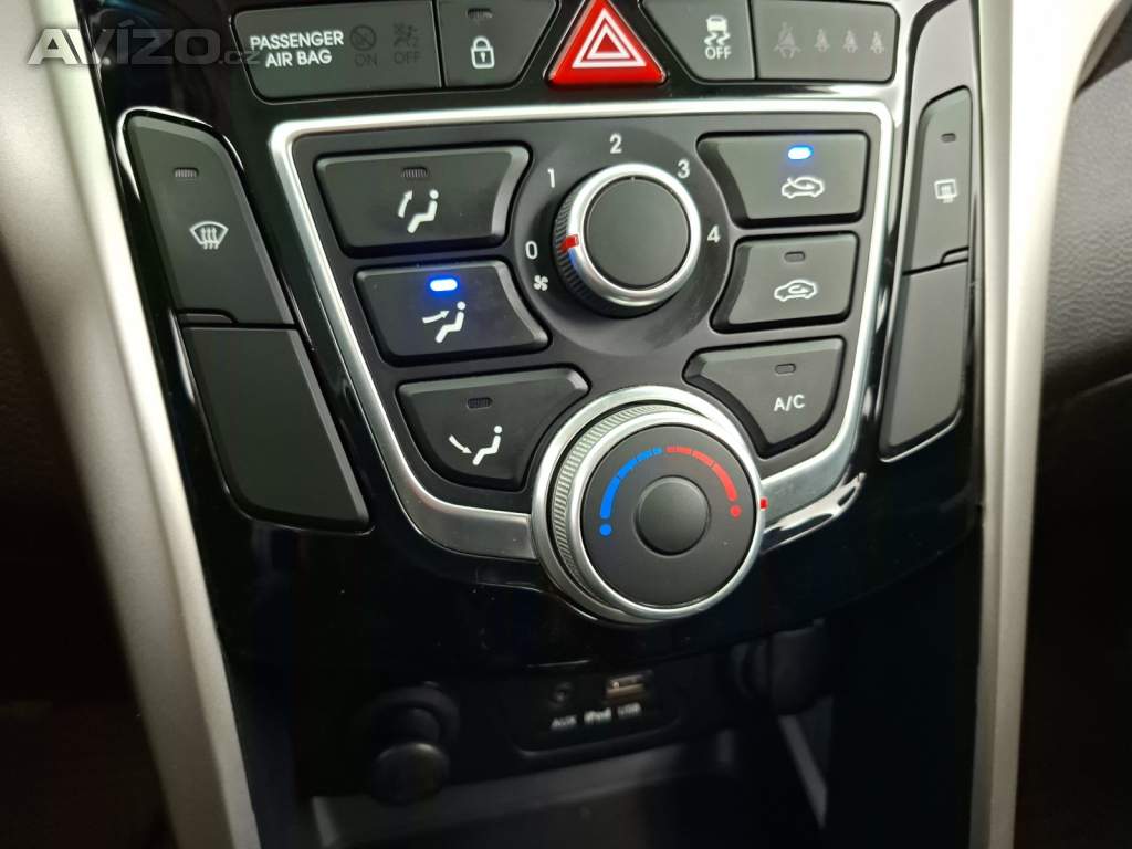 Foto inzerátu Hyundai i30 1.6 MPI