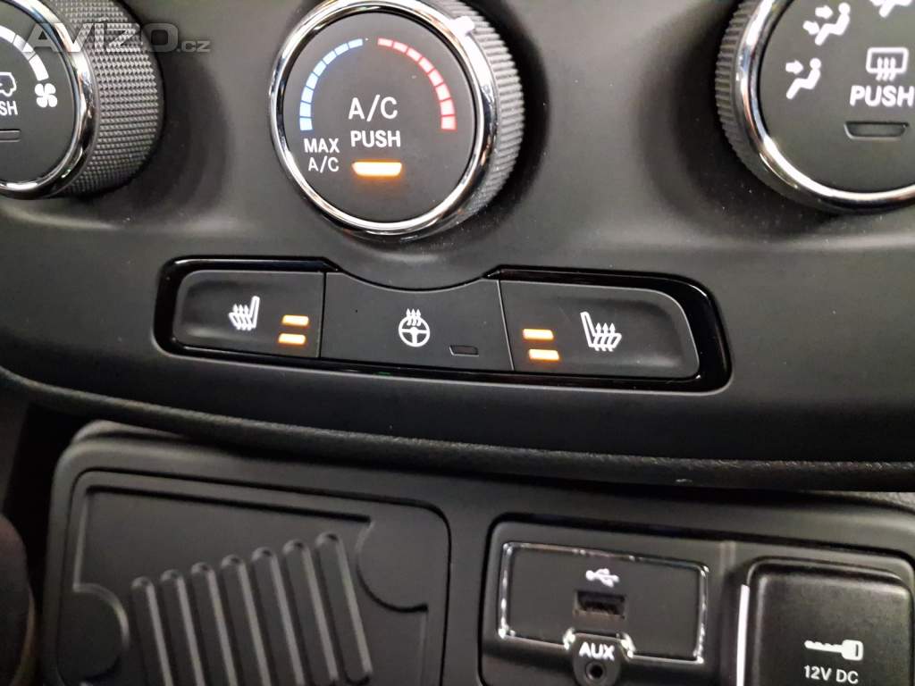 Foto inzerátu Jeep Renegade 1.3 T-GDI
